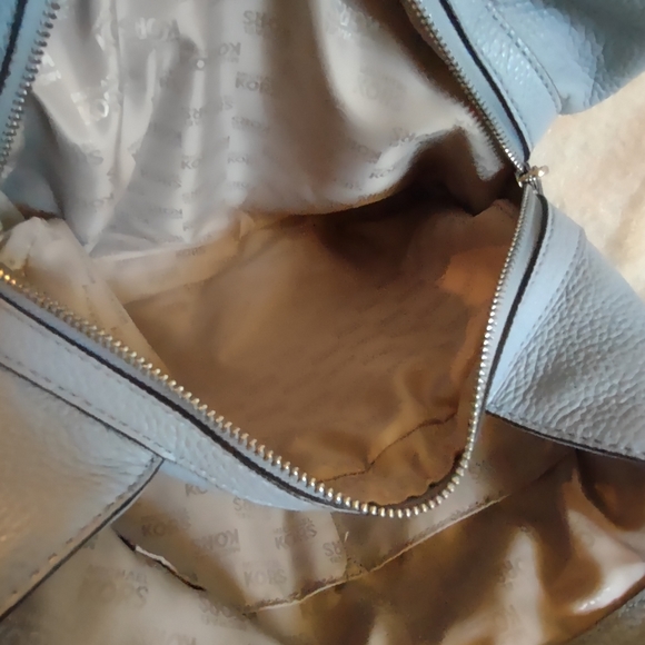 Michael Kors Leighton Shoulder Bag - Picture 4 of 16